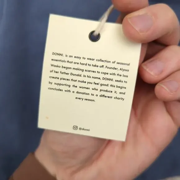 Donni Colorblock Blue‎ Oversized Wrap Scarf NEW - Picture 6 of 6